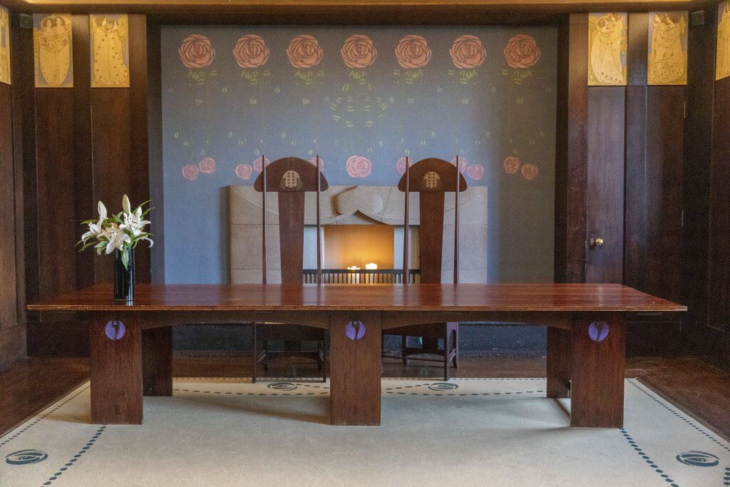 house for an art lover wedding dj